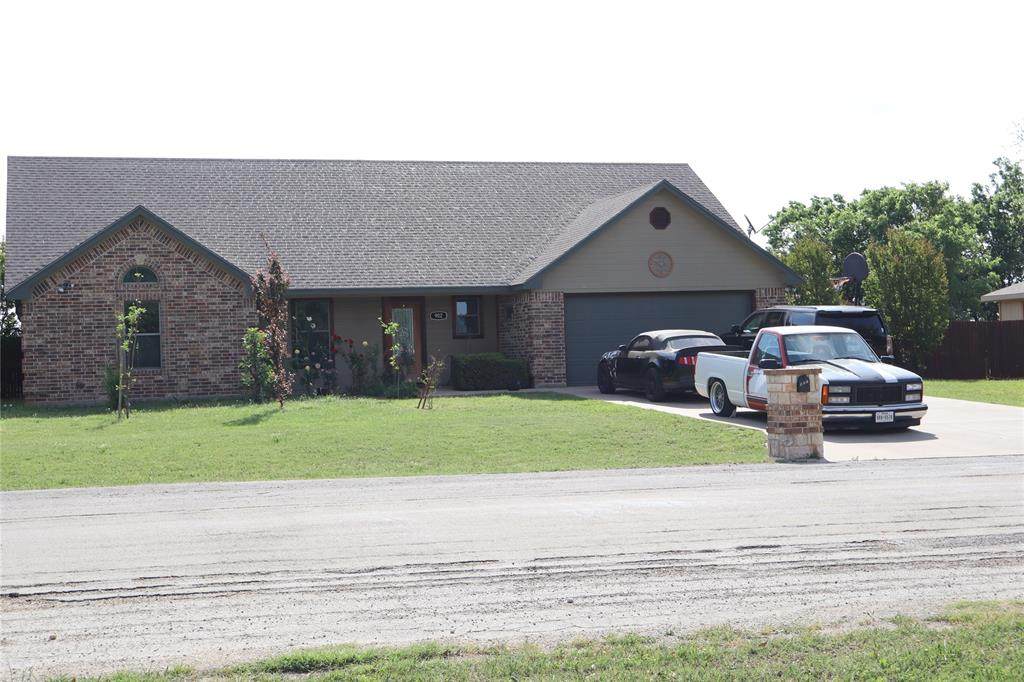 902 El Campo Drive - Photo 1