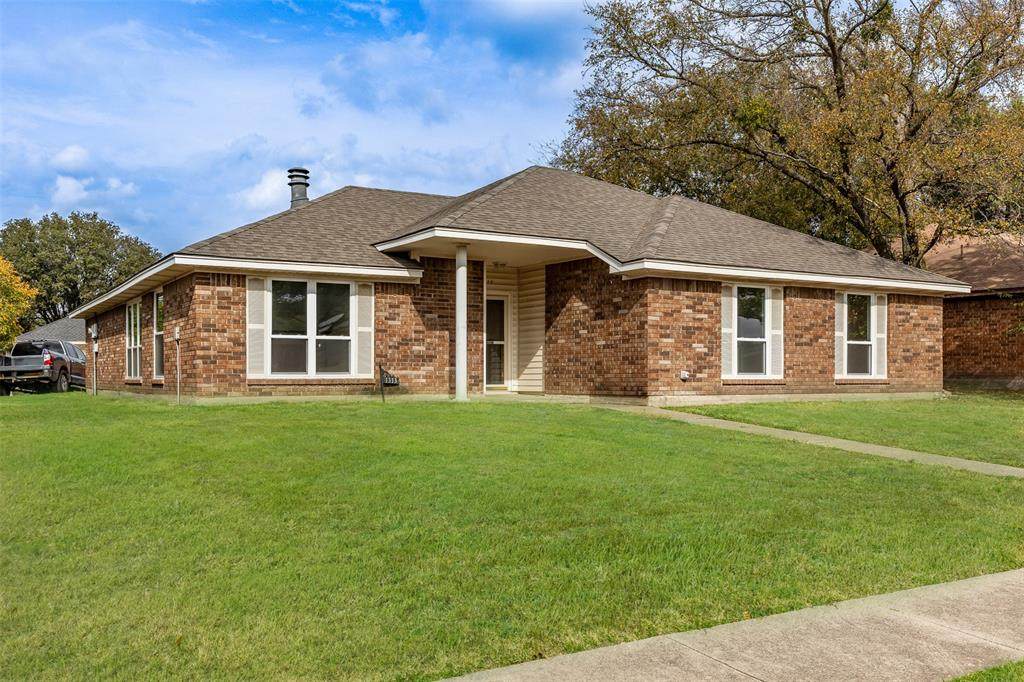 1313 Clover Drive - Photo 1