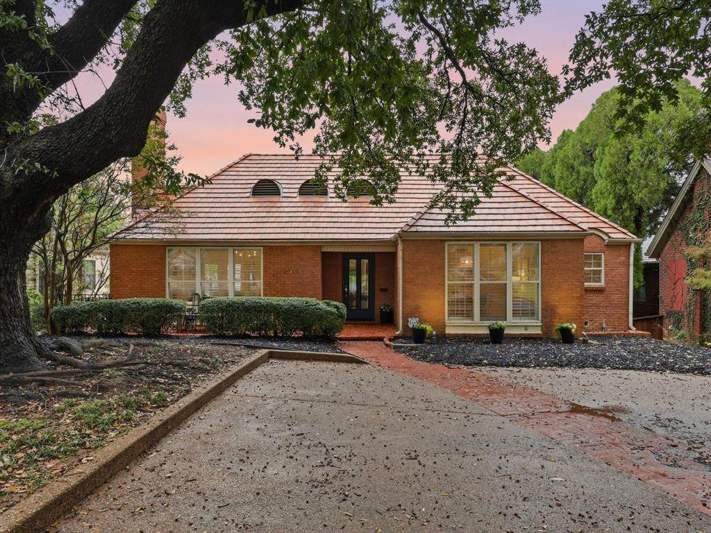 2341 Lofton Terrace - Photo 1