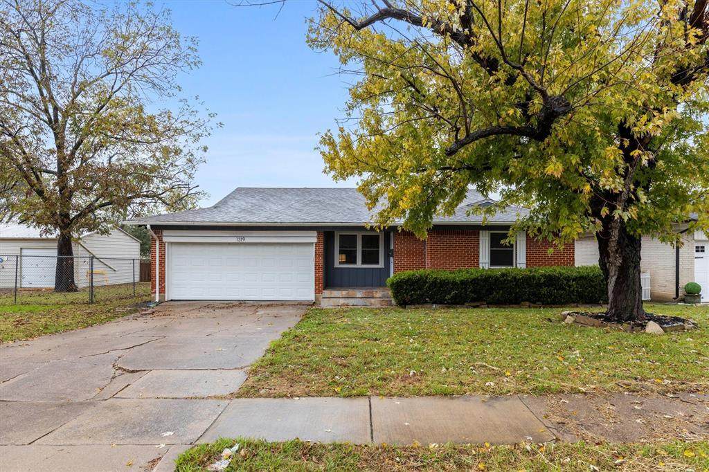 1319 Buena Vista Street - Photo 1