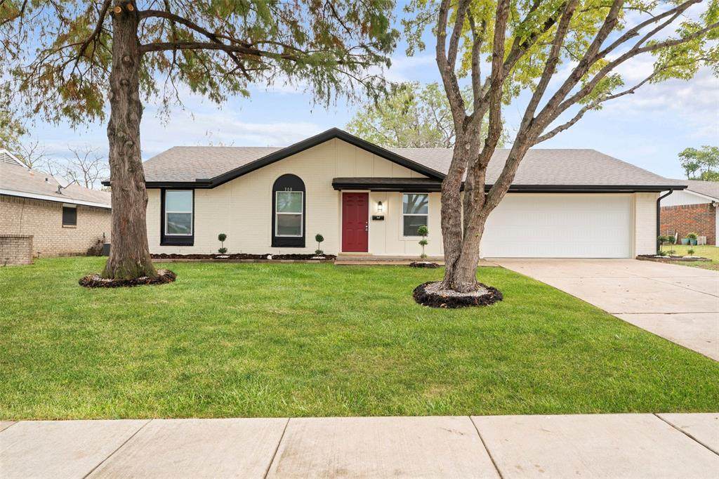 308 Starling Drive - Photo 1