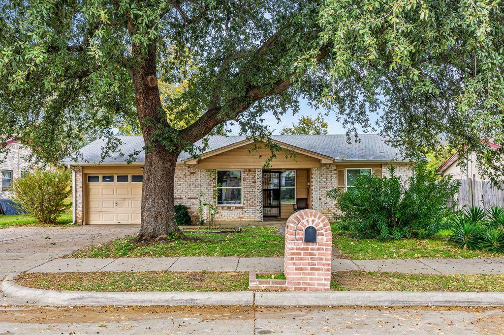 1513 Glynn Oaks Drive - Photo 1