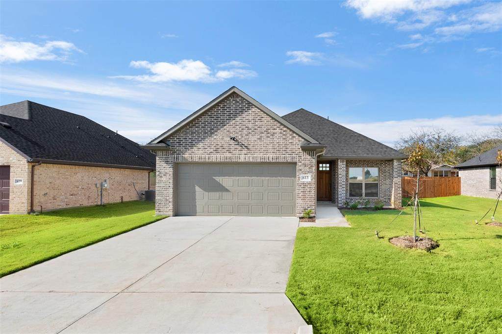 613 Escovedo Drive - Photo 1