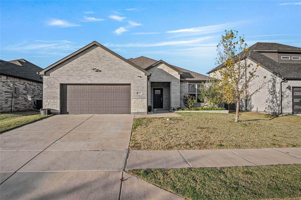 327 Coyote Creek Drive - Photo 1