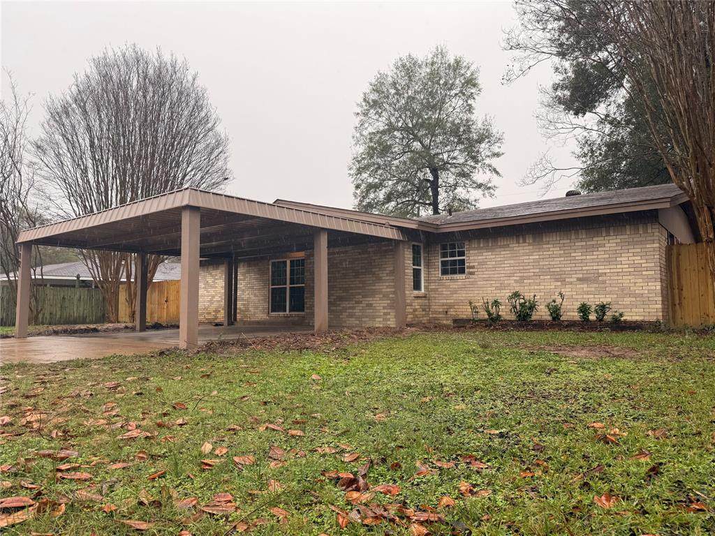 112 Myrtle Dr - Photo 1