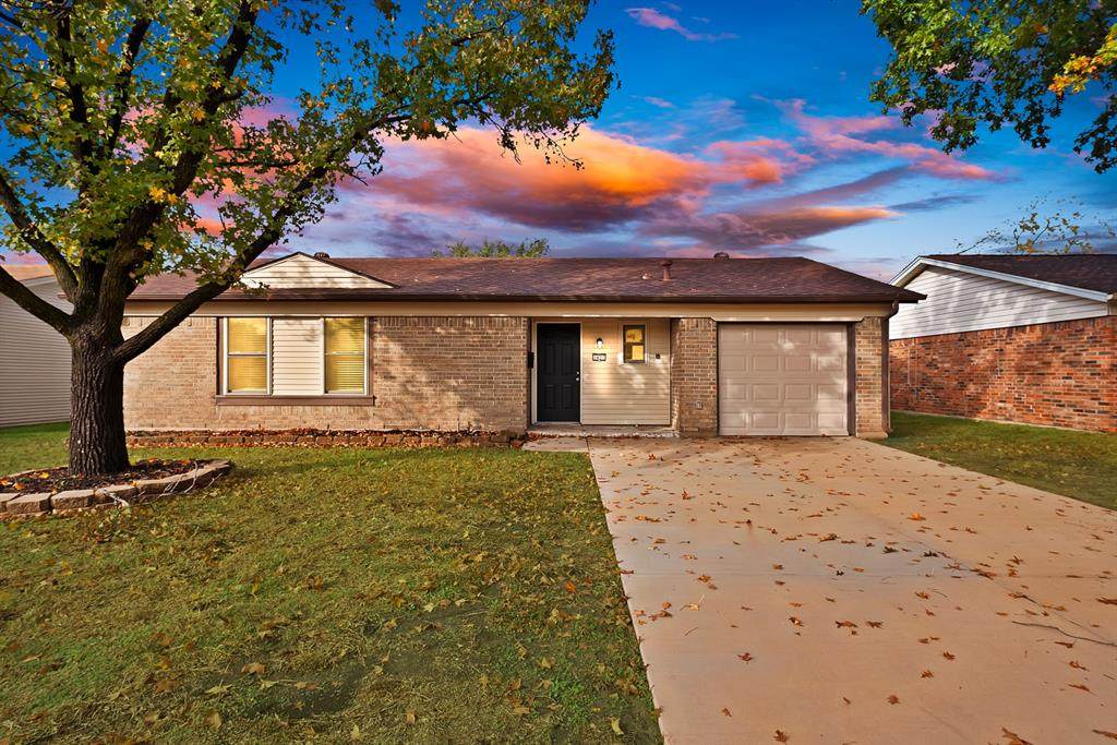 1427 Caladium Drive - Photo 1