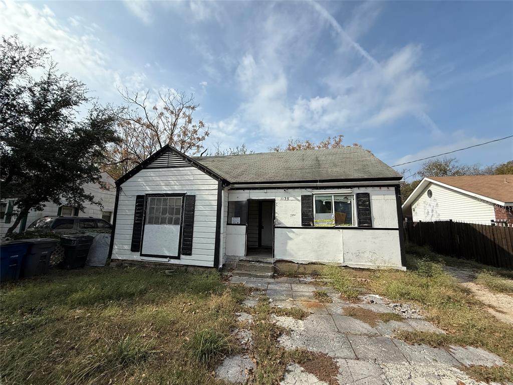 1135 Pleasant Drive - Photo 1