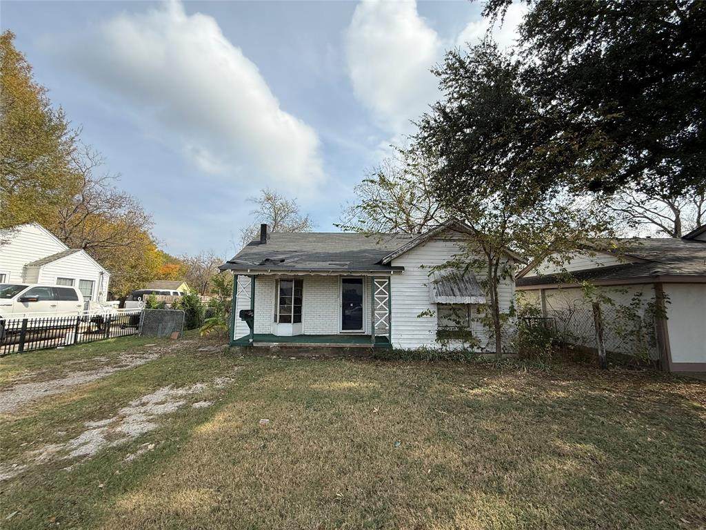 1112 Coston Drive - Photo 1