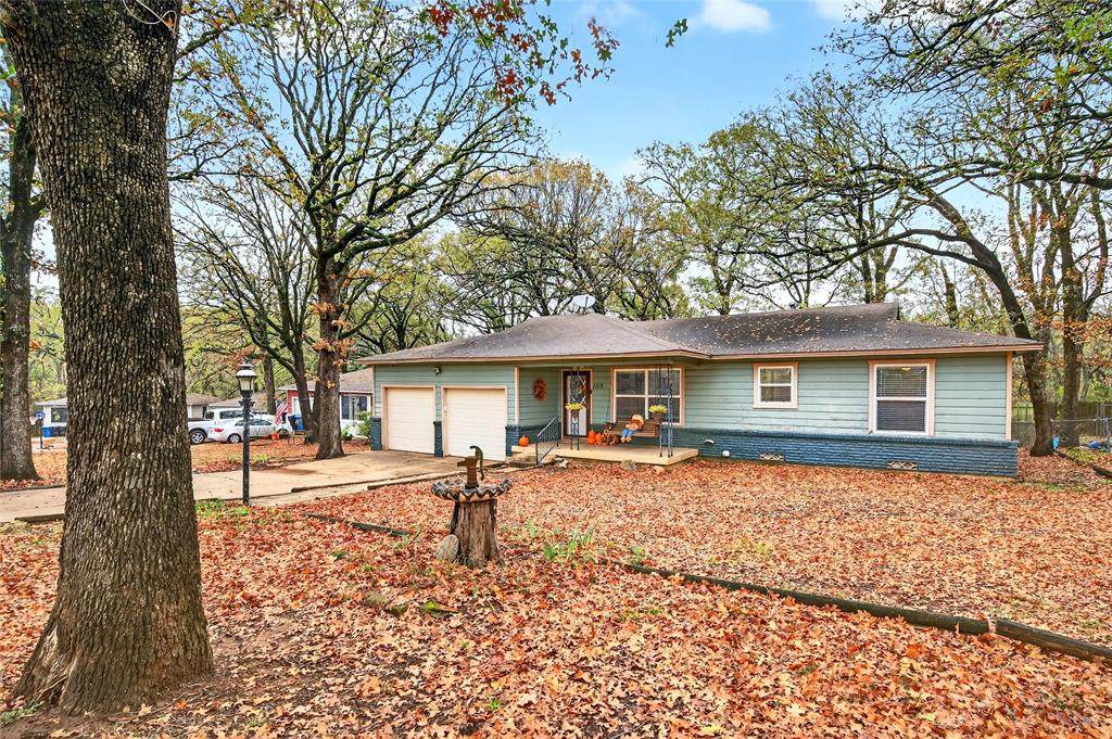 1115 Oakridge Drive - Photo 1