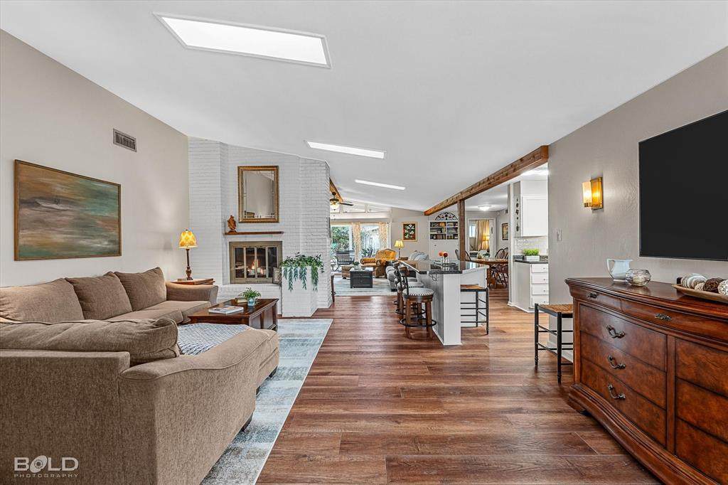 811 Audubon Place - Photo 1