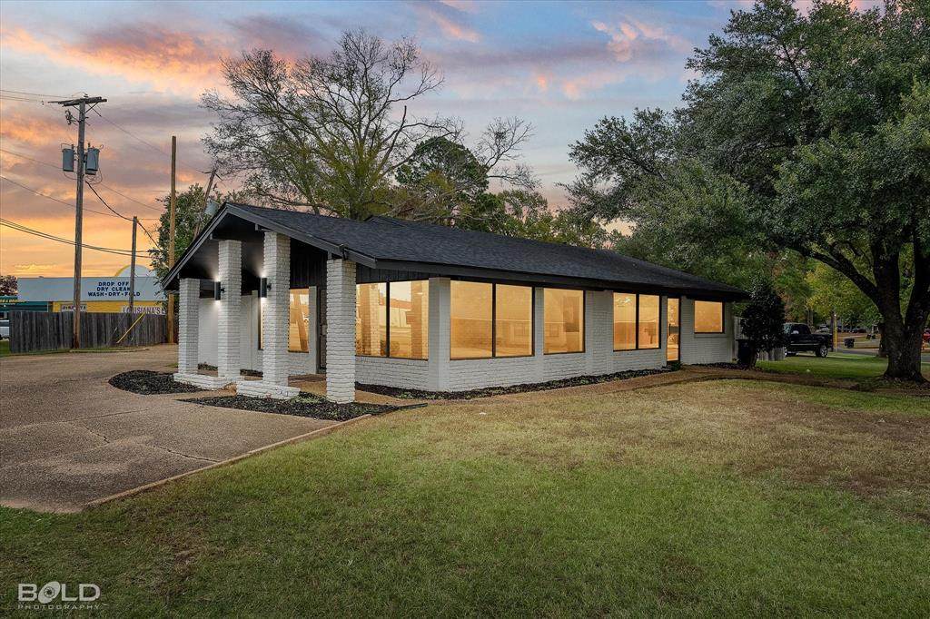 9099 Mansfield Road - Photo 1