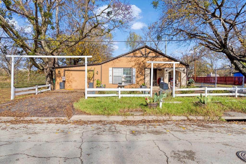 709 Garnett Street - Photo 1