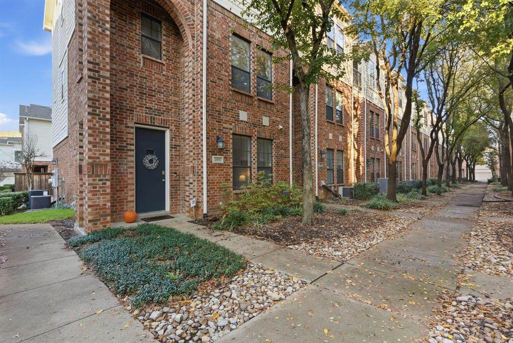 3815 Birkdale Drive - Photo 1