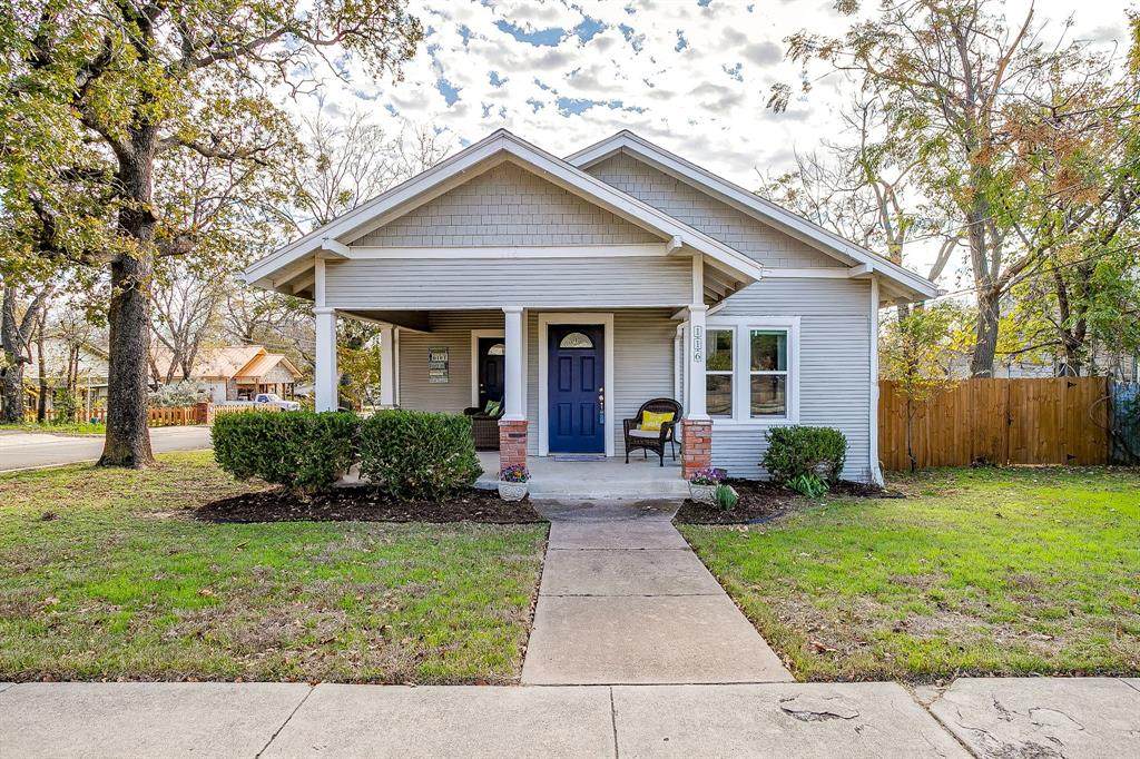 116 Akard Street - Photo 1