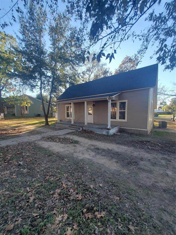 305 Peach Street - Photo 1