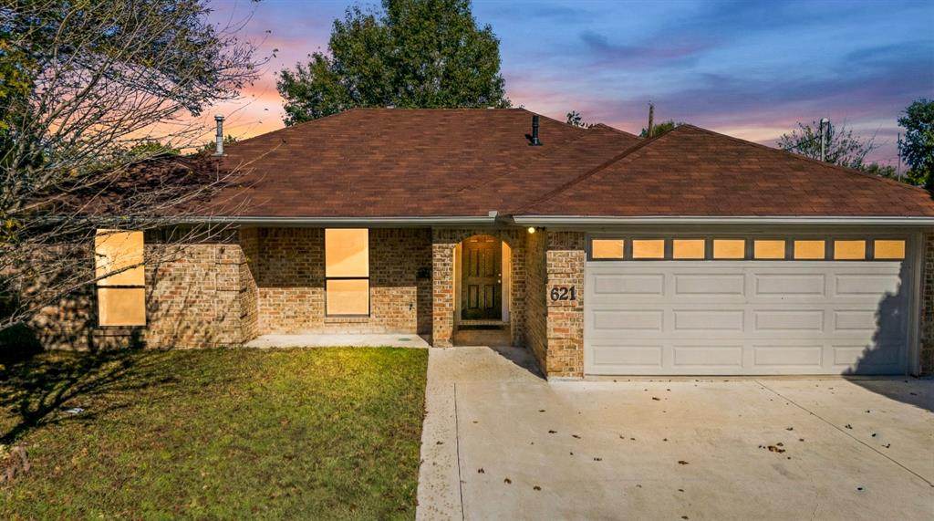 621 Main Street - Photo 1