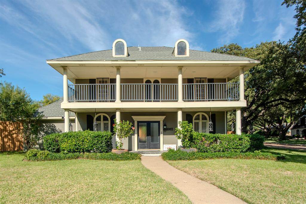 1002 Nottingham Drive - Photo 1