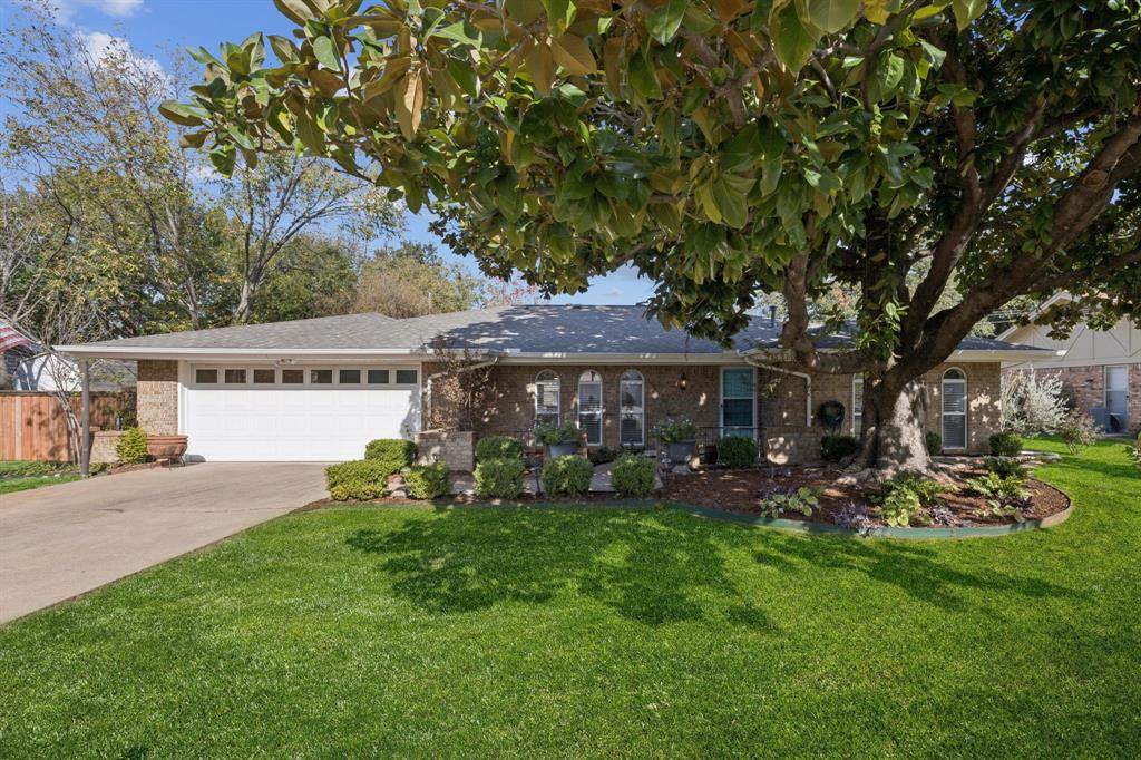 816 Donna Drive - Photo 1