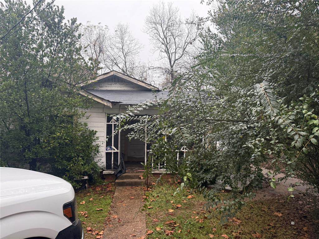 1808 Clanton Street - Photo 1