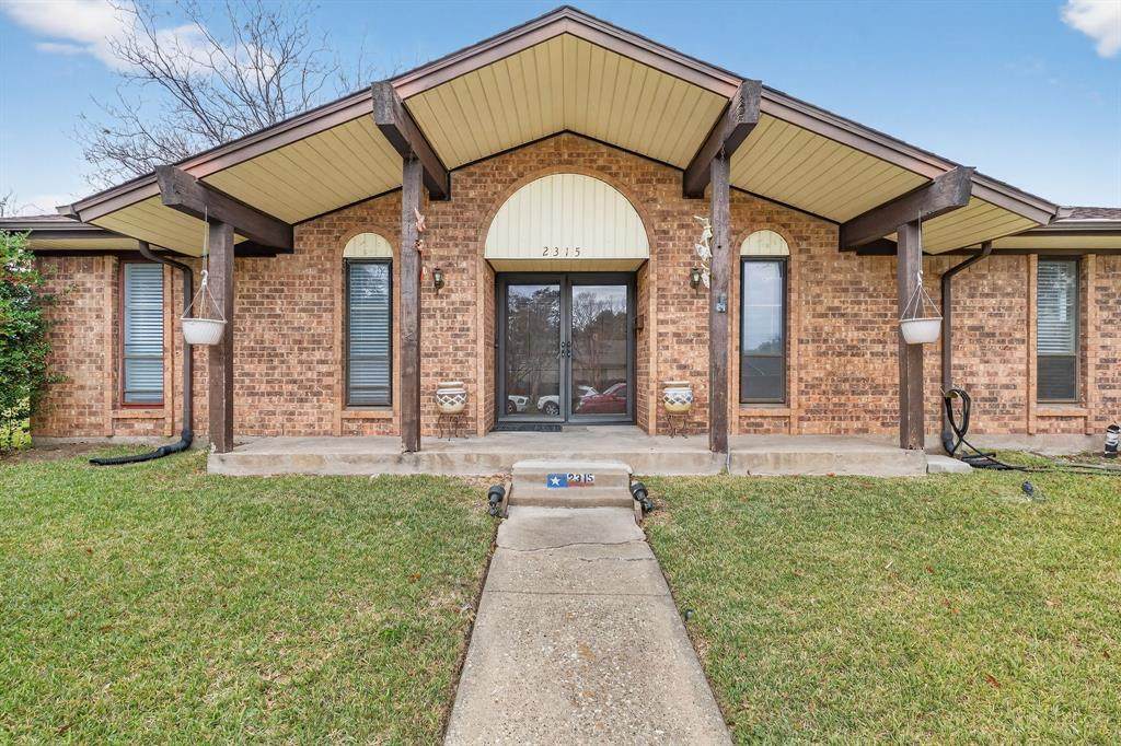 2315 Larchmont Drive - Photo 1