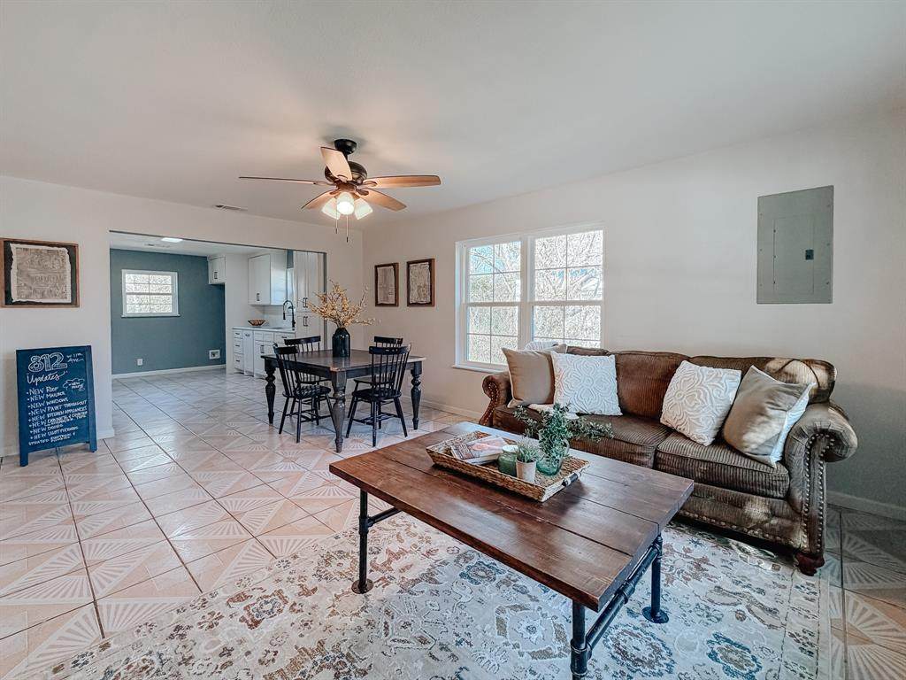 812 11th Avenue - Photo 1