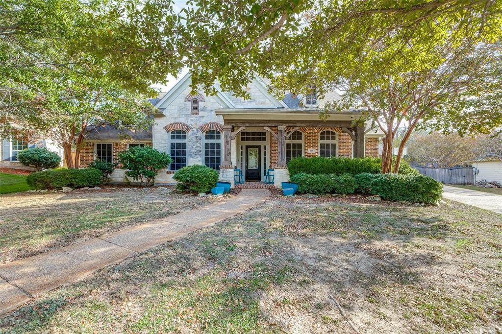 610 Creek View Drive - Photo 1