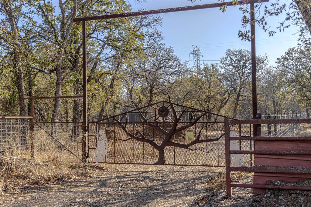 2946 Fm 52 - Photo 1