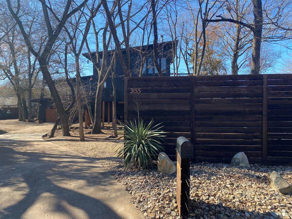 3155 Abbott - Photo 1