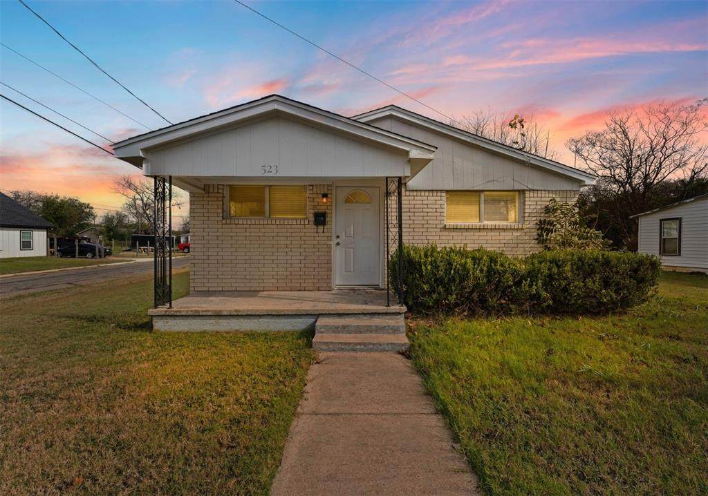 523 Hatton Street - Photo 1