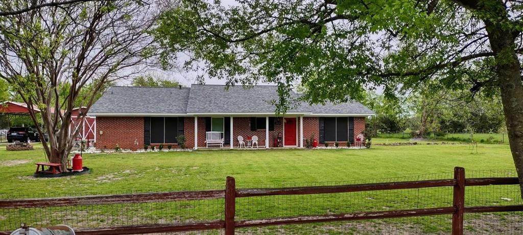 3253 County Road 2176 - Photo 1