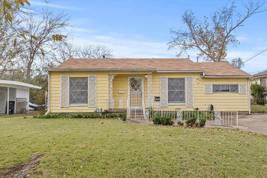 302 Clark Street - Photo 1