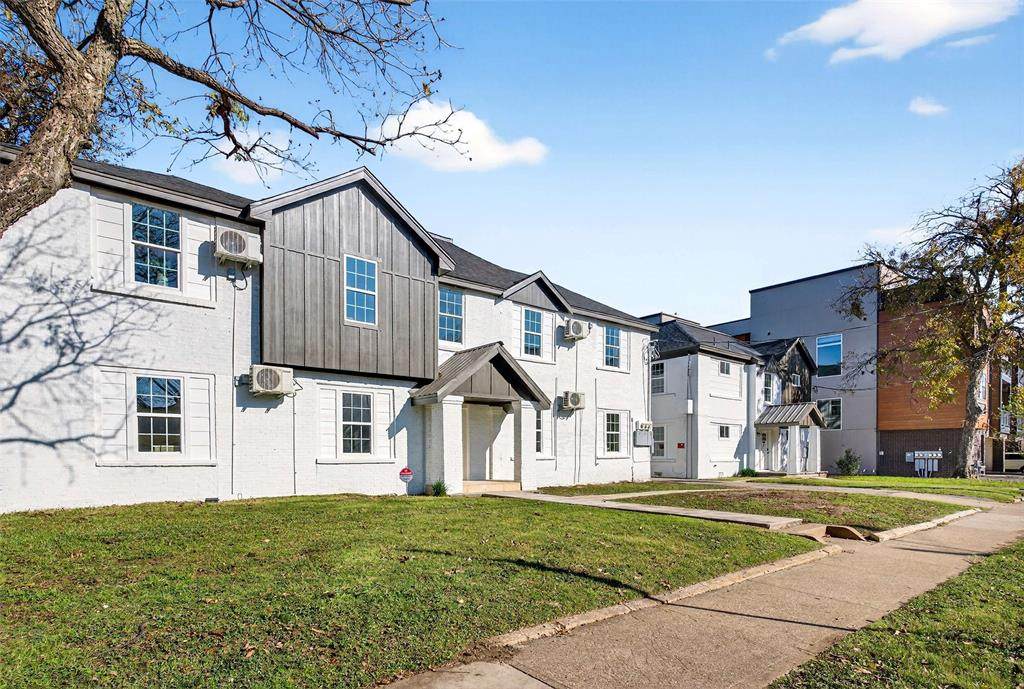 439 9th Street - Photo 1