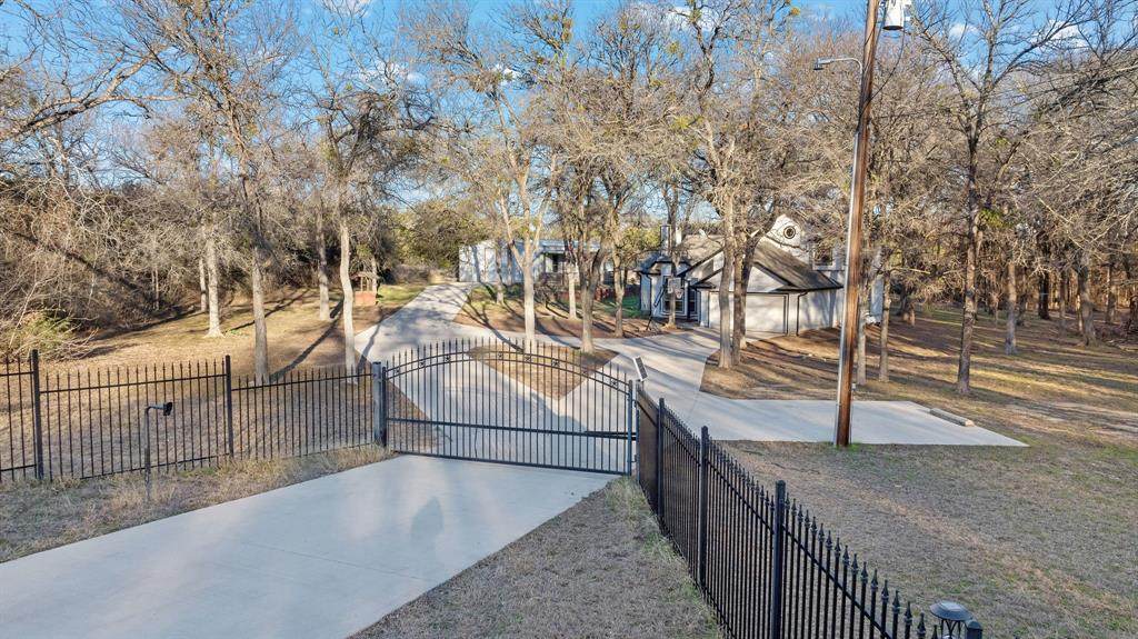 717 Mary Drive - Photo 1