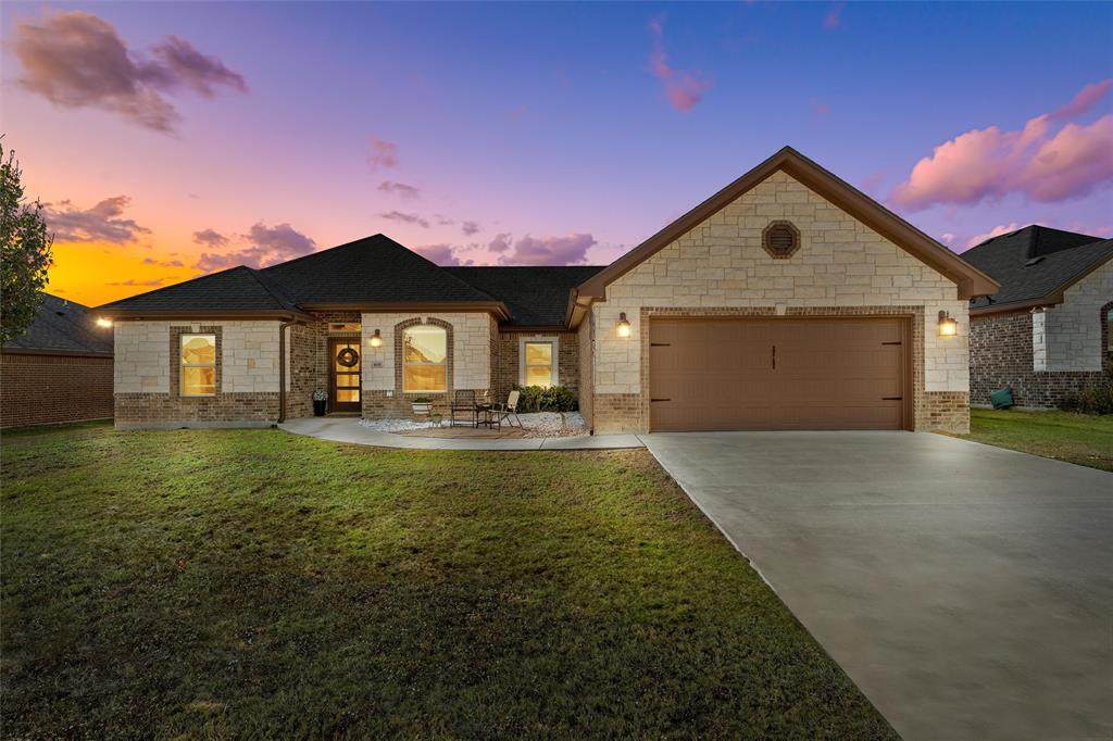 408 Magnolia Drive - Photo 1