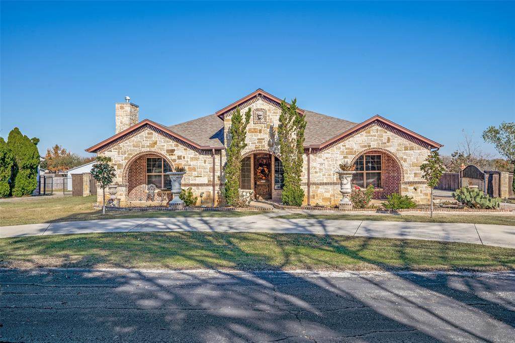 308 Sheri Lane - Photo 1