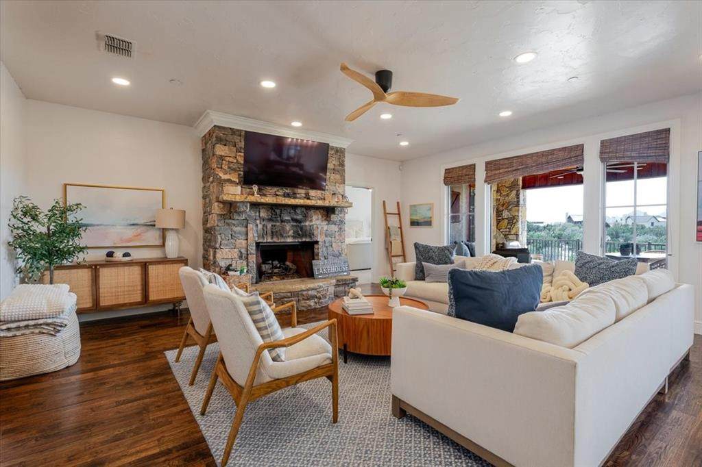 1653 Scenic Drive - Photo 1