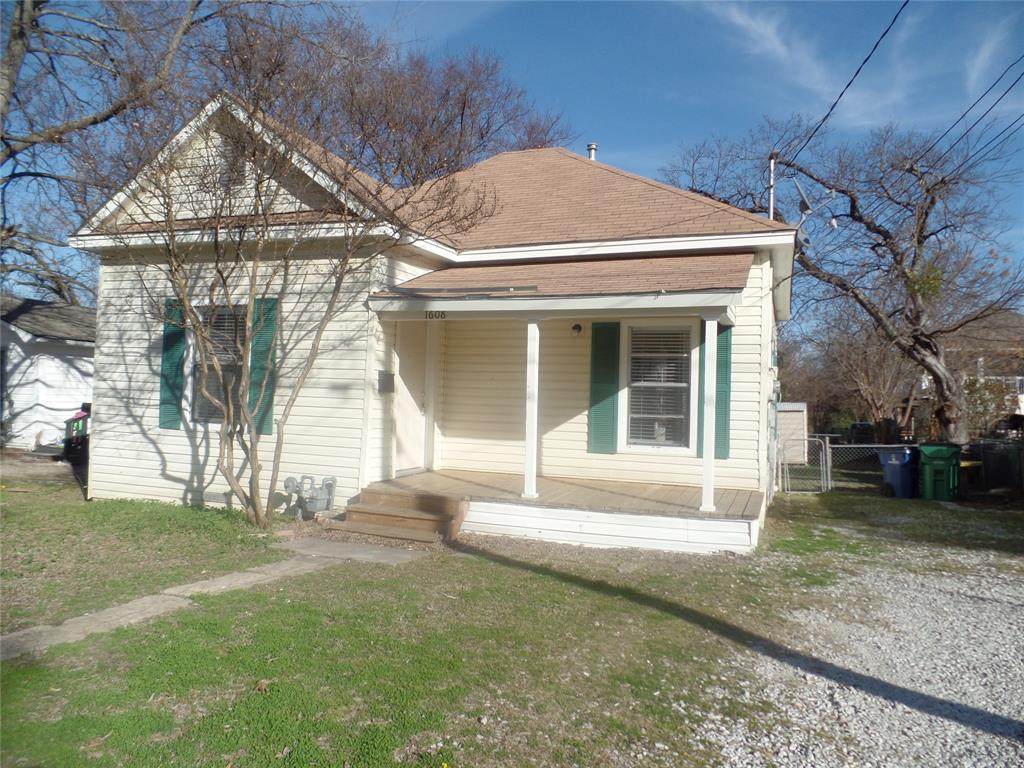 1608 Byrne Street - Photo 1