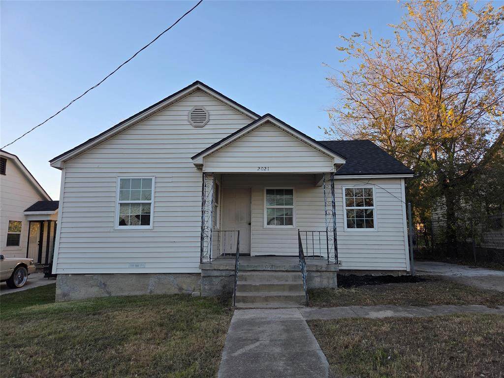 2021 Gurley Avenue - Photo 1