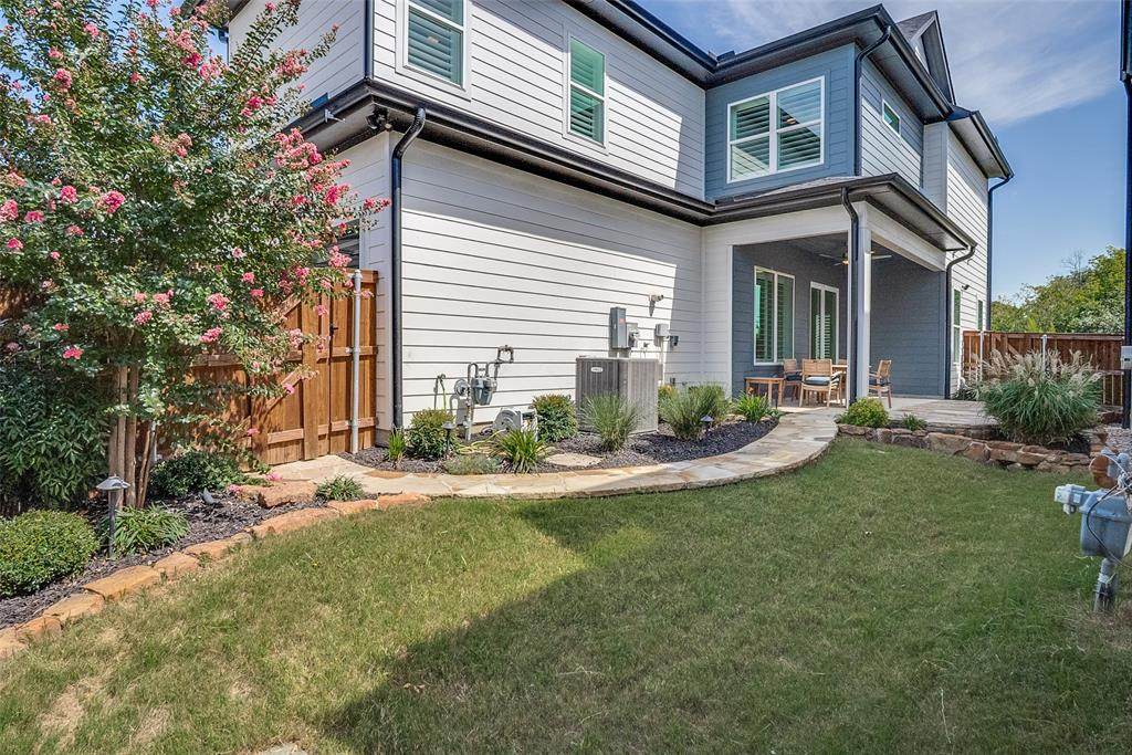 2216 Scenic Bluff Drive - Photo 1