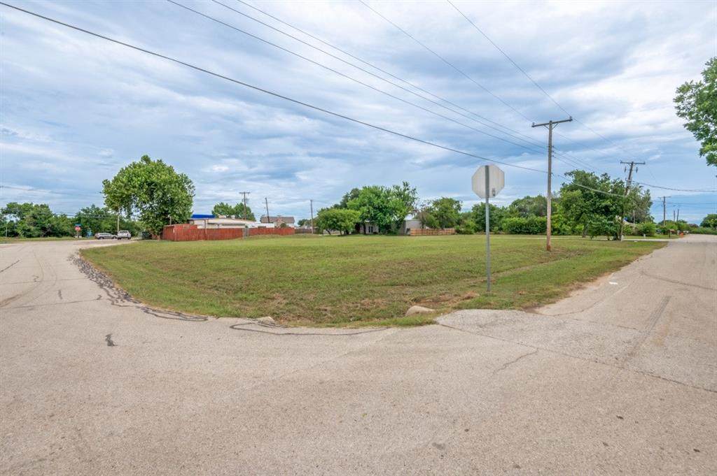 2011 Duval Drive - Photo 1