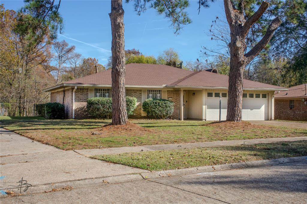 2605 Lakeway Drive - Photo 1