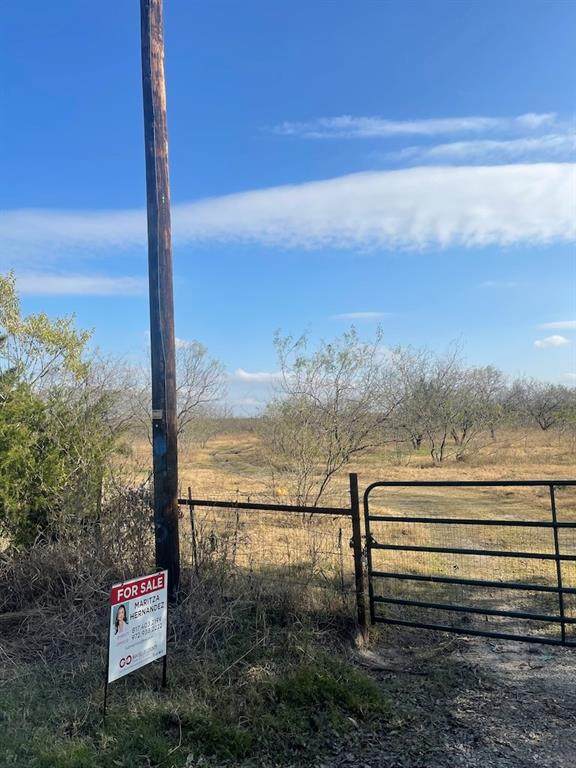 3175 County Road 1110 - Photo 1