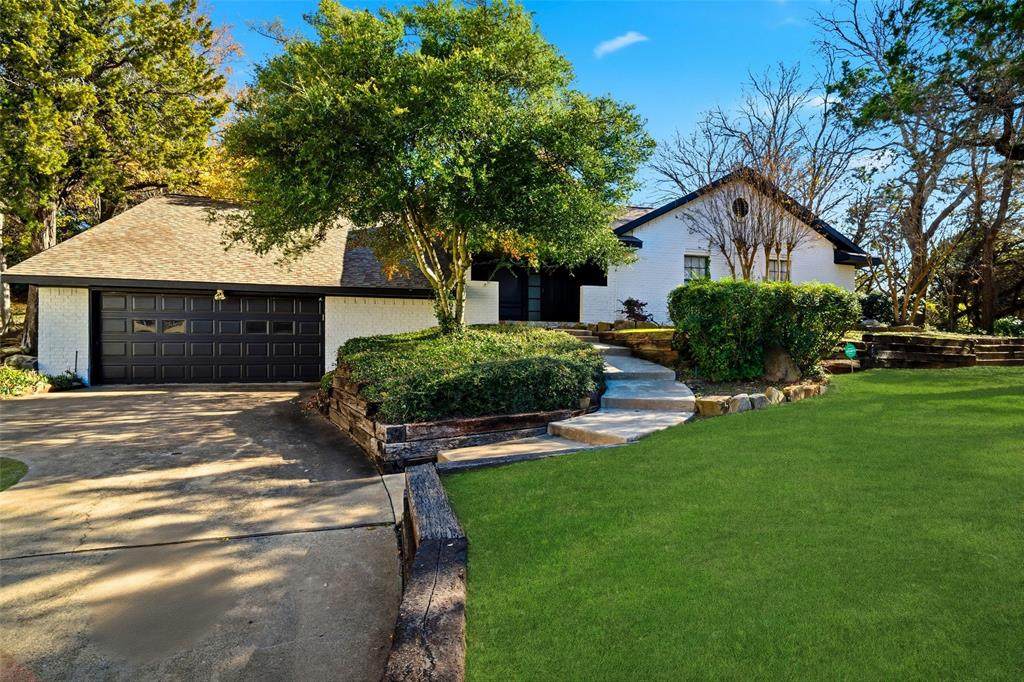 716 Oakhill Lane - Photo 1