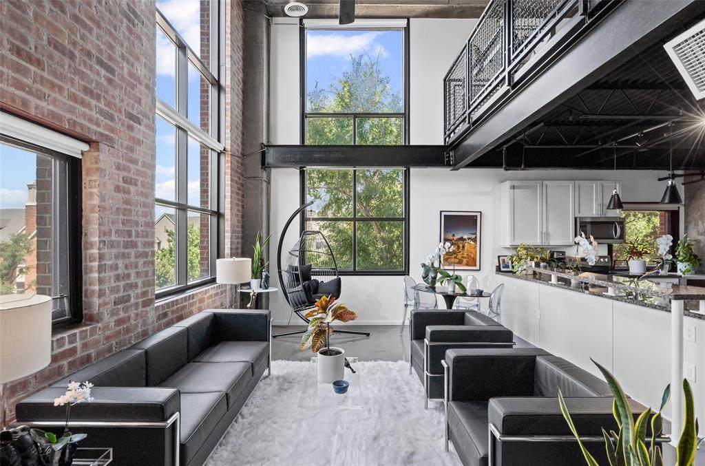 3110 Thomas Avenue - Photo 1