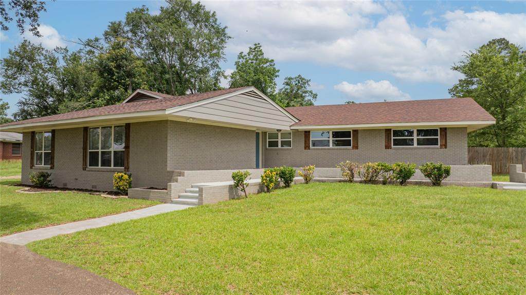 812 1st - Photo 1