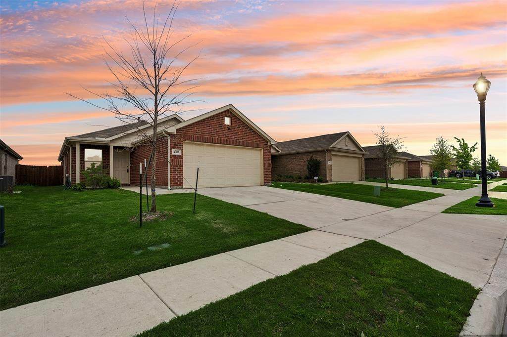 2517 Russell Street - Photo 1