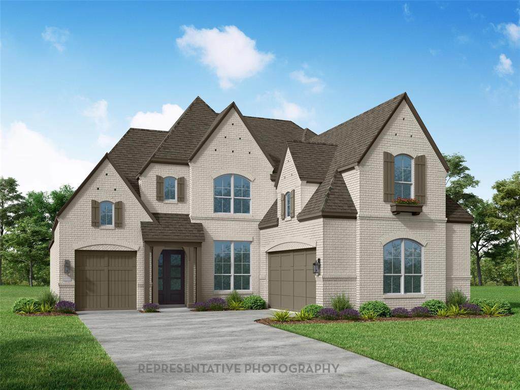 818 Montrose Drive - Photo 1