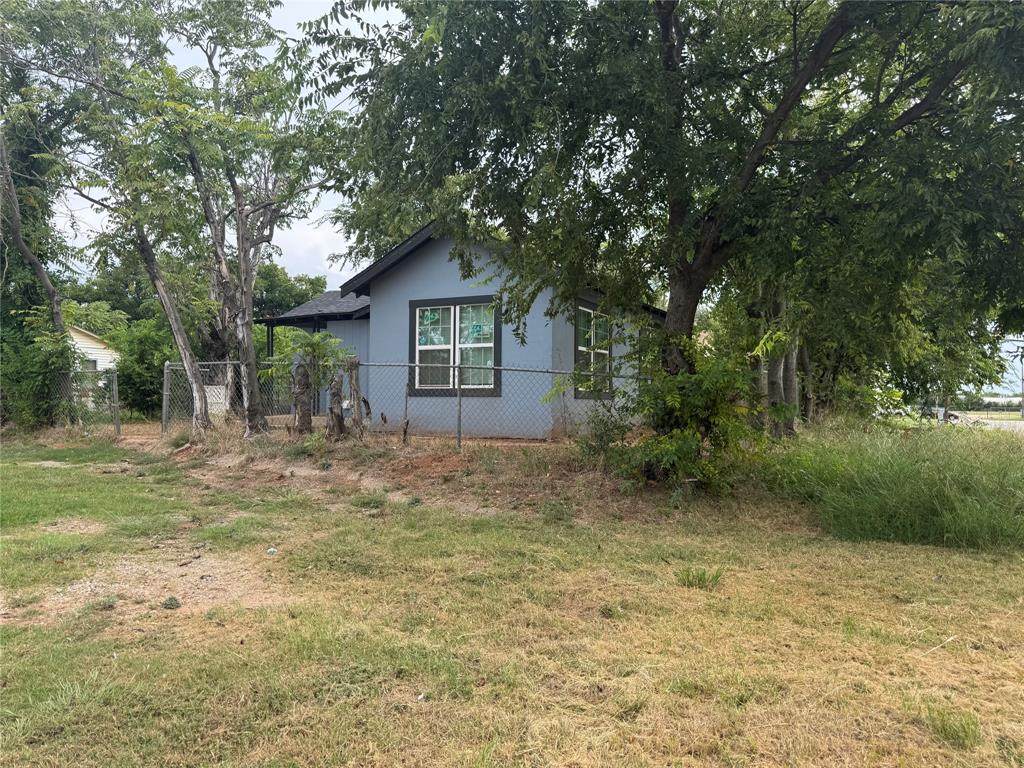 701 Lamar Street - Photo 1