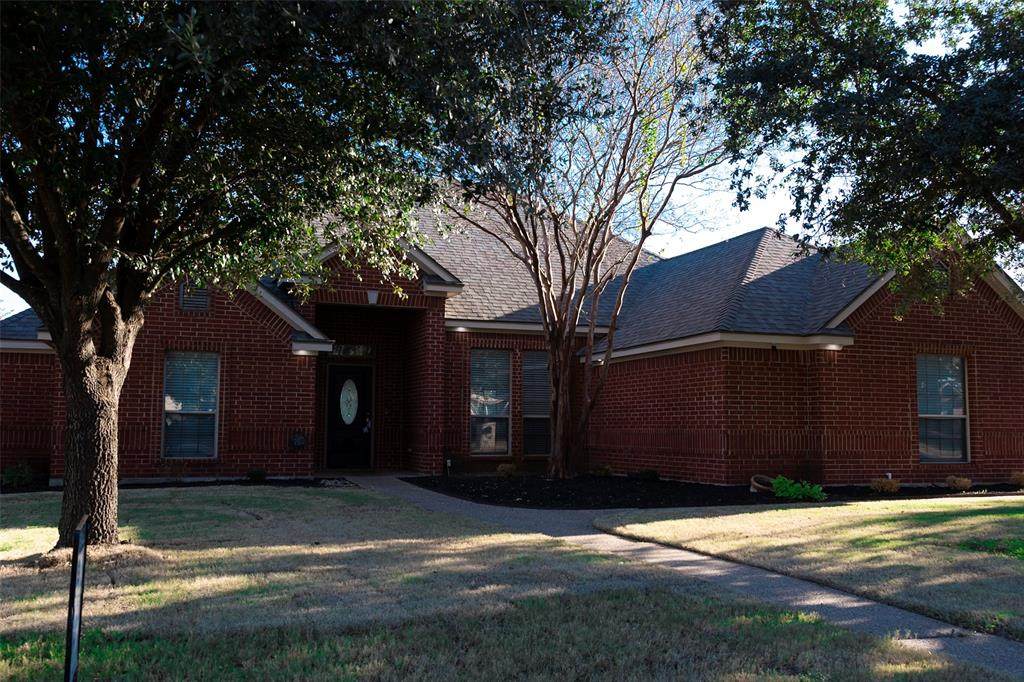 302 Cedar Ridge Circle - Photo 1