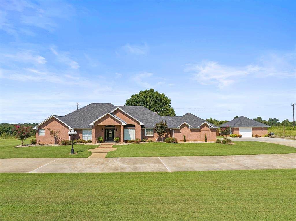 3673 County Road 4550 - Photo 1